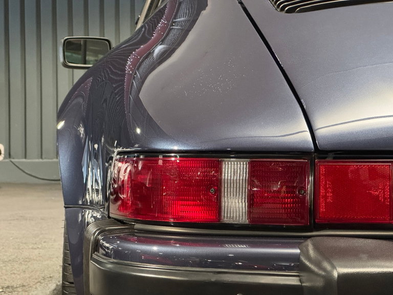 Porsche 911 Carrera 3.2 (US)