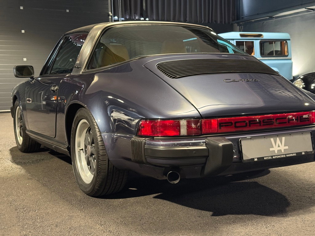 Porsche 911 Carrera 3.2 (US)