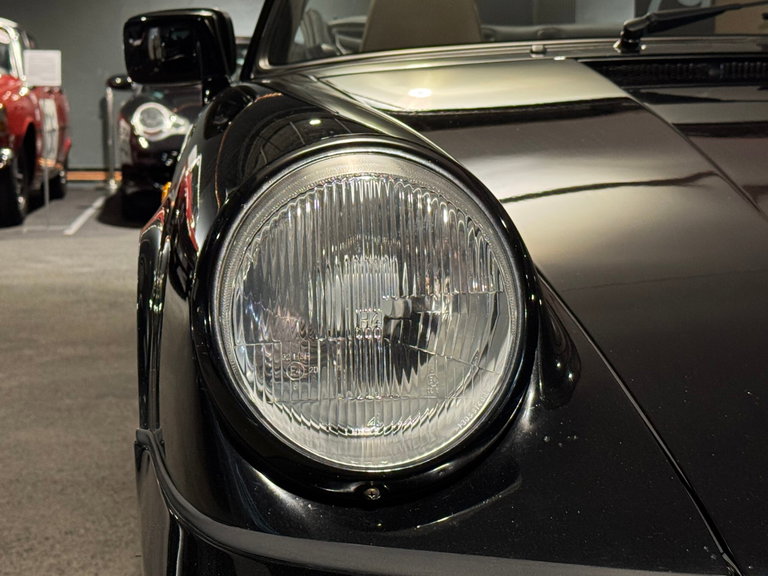 Porsche 964 Carrera 4