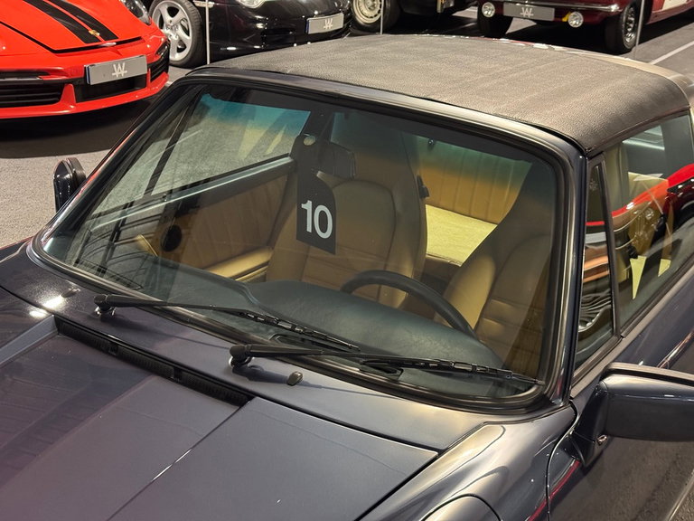 Porsche 911 Carrera 3.2 (US)