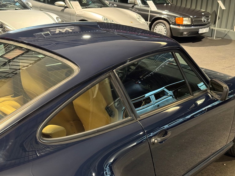 Porsche 911 Carrera 3.2 (US)