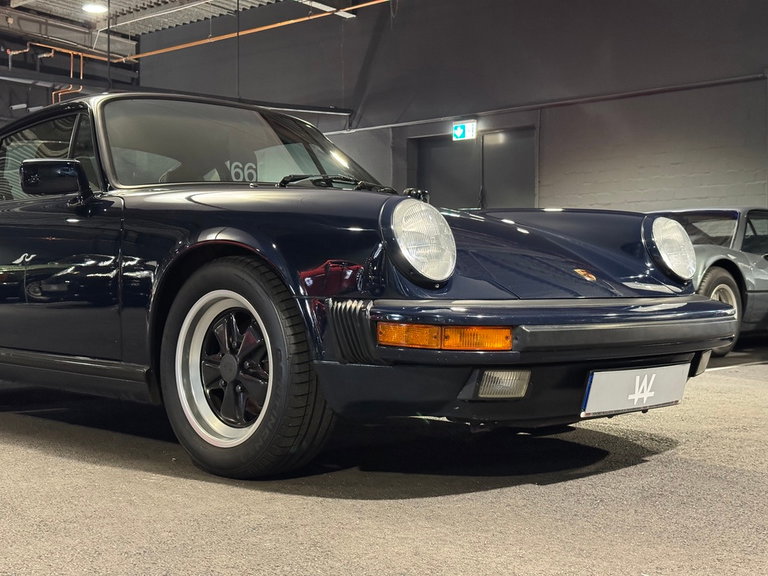 Porsche 911 Carrera 3.2 (US)