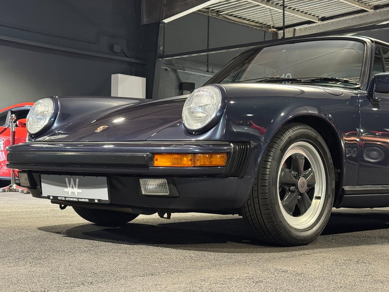 Porsche 911 Carrera 3.2 (US)
