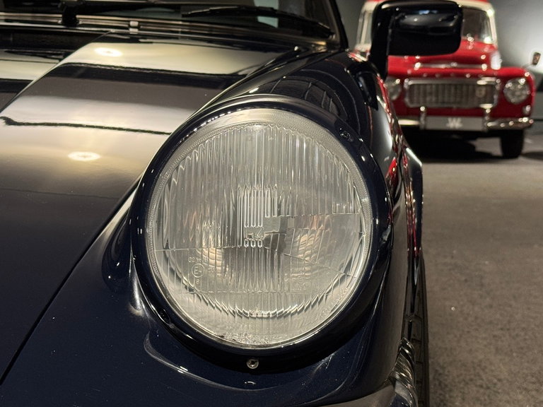 Porsche 911 Carrera 3.2 (US)