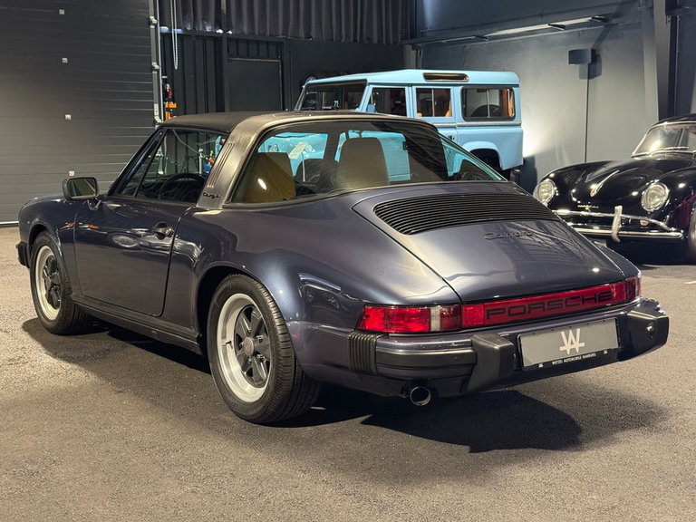 Porsche 911 Carrera 3.2 (US)