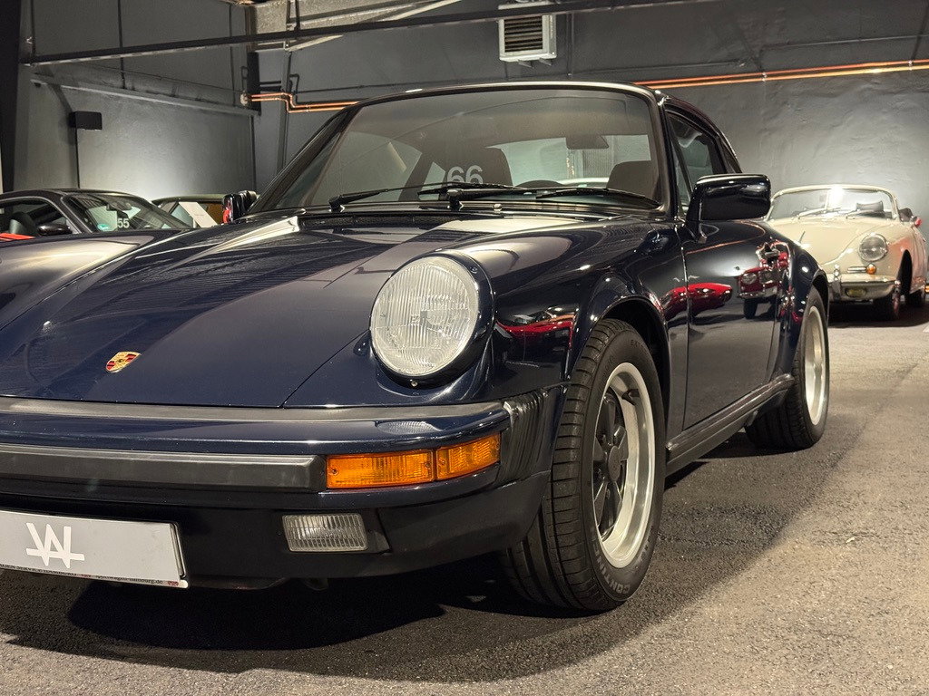 Porsche 911 Carrera 3.2 (US)