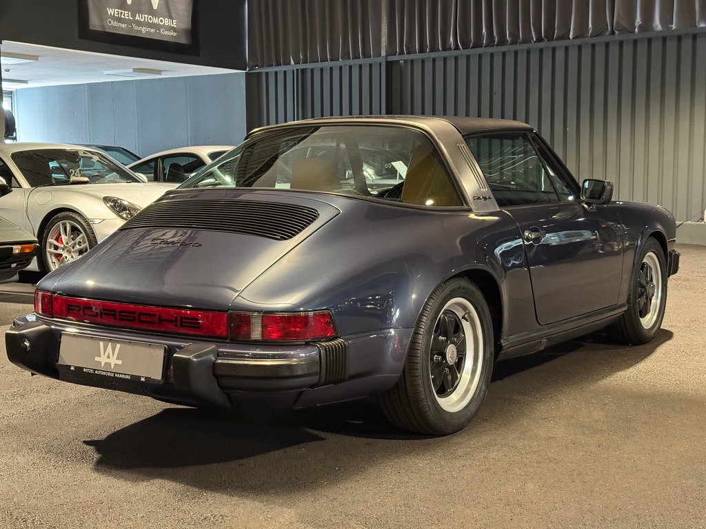 Porsche 911 Carrera 3.2 (US)
