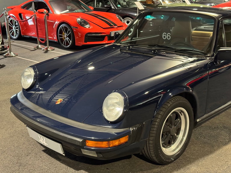 Porsche 911 Carrera 3.2 (US)