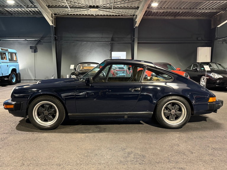 Porsche 911 Carrera 3.2 (US)