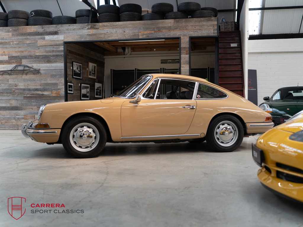 Porsche 911 T