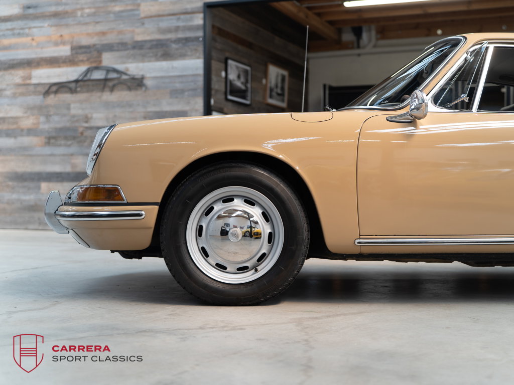 Porsche 911 T