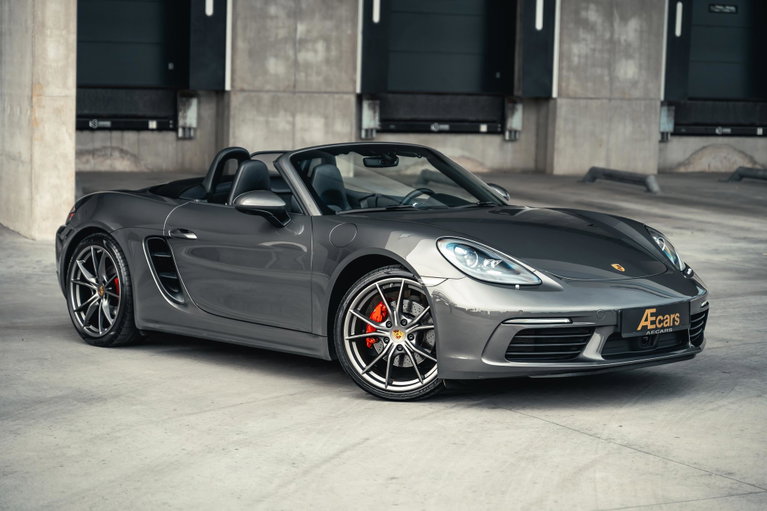 Porsche 718 Boxster