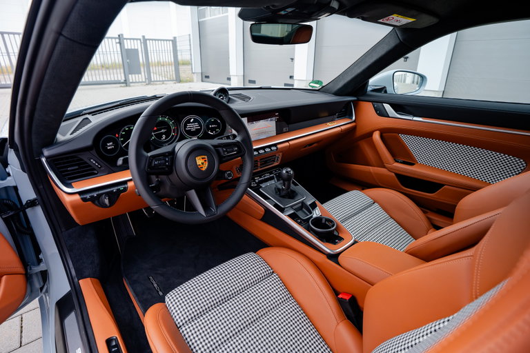 Porsche 992 Sport Classic