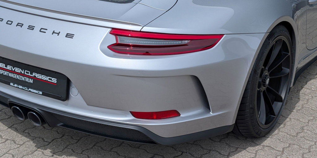 Porsche 991.2 GT3 Touring