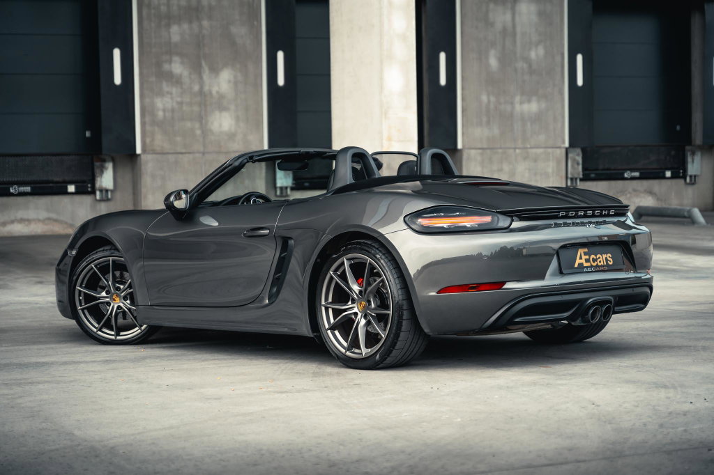 Porsche 718 Boxster