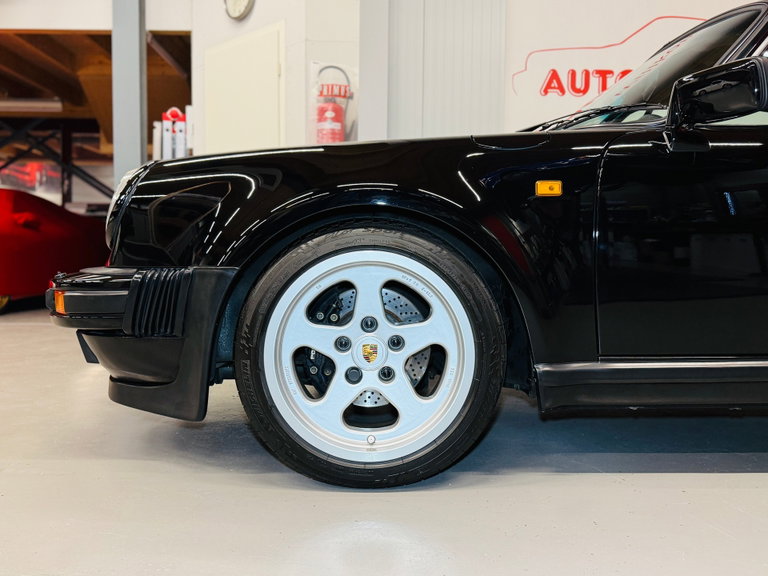 Porsche 911 Turbo 3.3