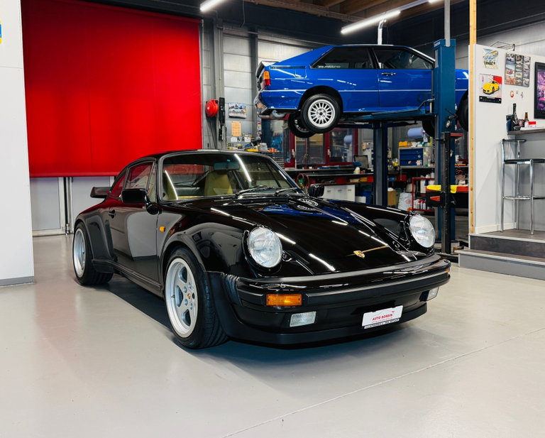 Porsche 911 Turbo 3.3