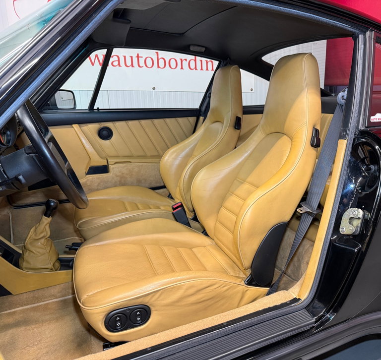 Porsche 911 Turbo 3.3