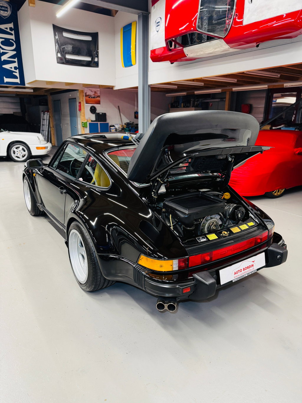 Porsche 911 Turbo 3.3