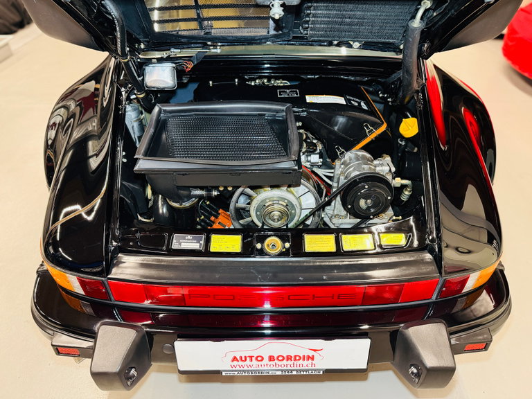 Porsche 911 Turbo 3.3
