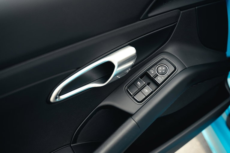 Porsche 718 Boxster