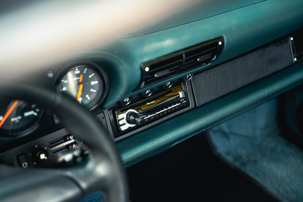 Porsche 993 Carrera 4