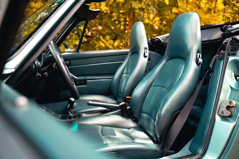 Porsche 993 Carrera 4