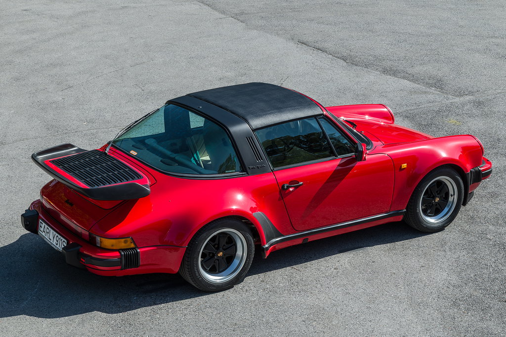Porsche 911 Turbo 3.3
