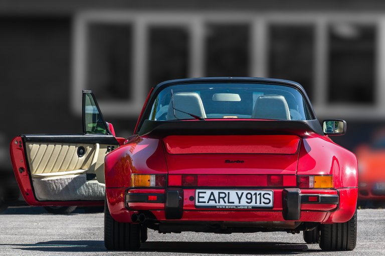Porsche 911 Turbo 3.3