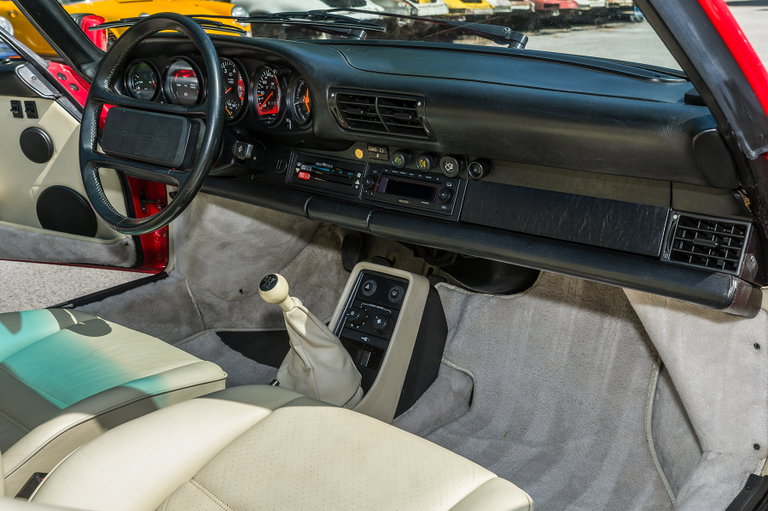 Porsche 911 Turbo 3.3