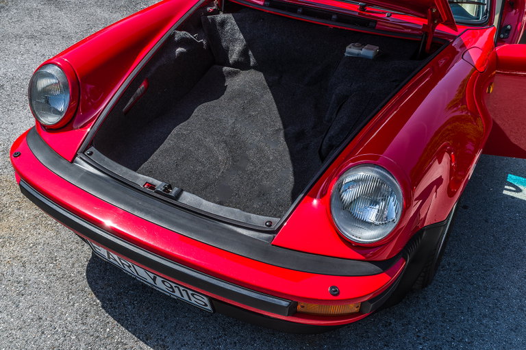Porsche 911 Turbo 3.3