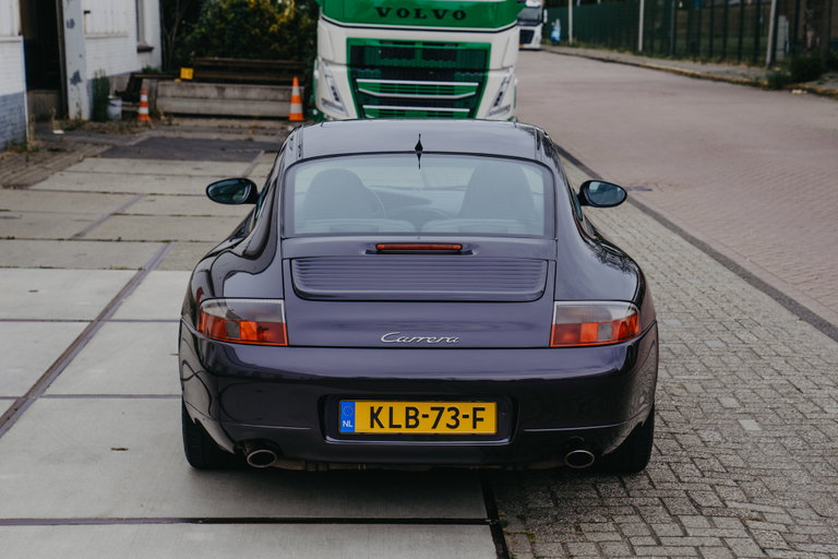 Porsche 996 Carrera