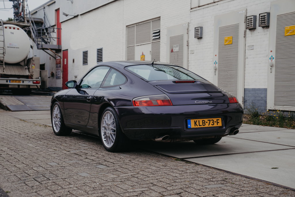 Porsche 996 Carrera