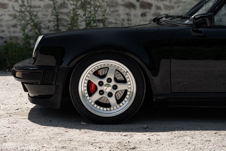 Porsche 911 Turbo 3.3