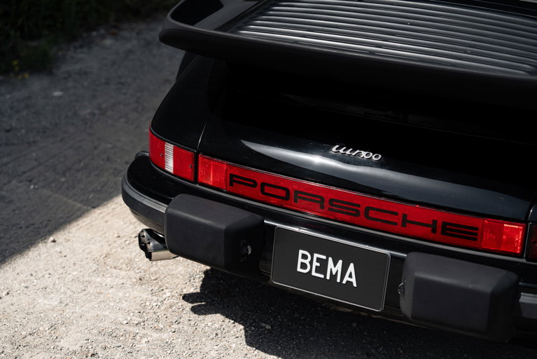 Porsche 911 Turbo 3.3