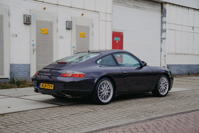 Porsche 996 Carrera