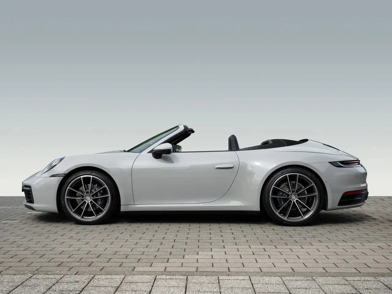 Porsche 992 Carrera 4