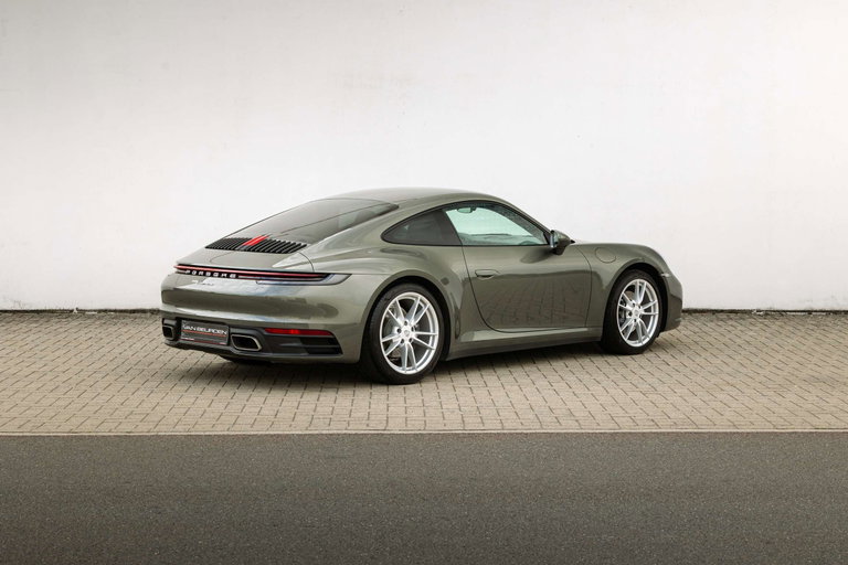 Porsche 992 Carrera