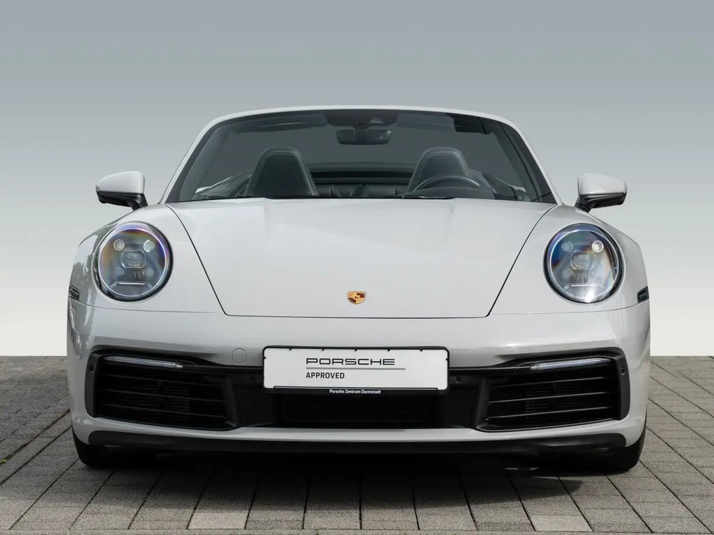 Porsche 992 Carrera 4