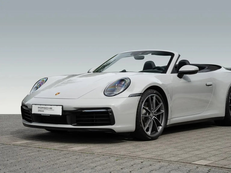 Porsche 992 Carrera 4