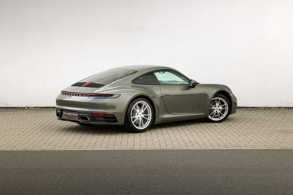 Porsche 992 Carrera