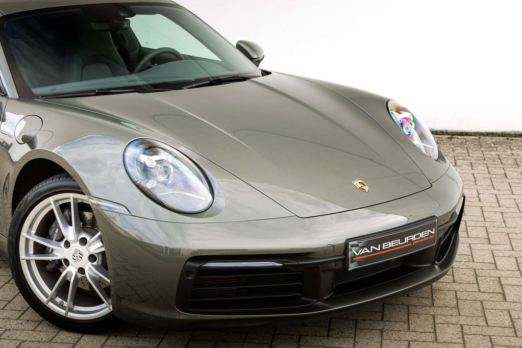 Porsche 992 Carrera