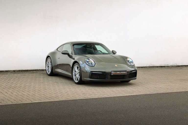 Porsche 992 Carrera