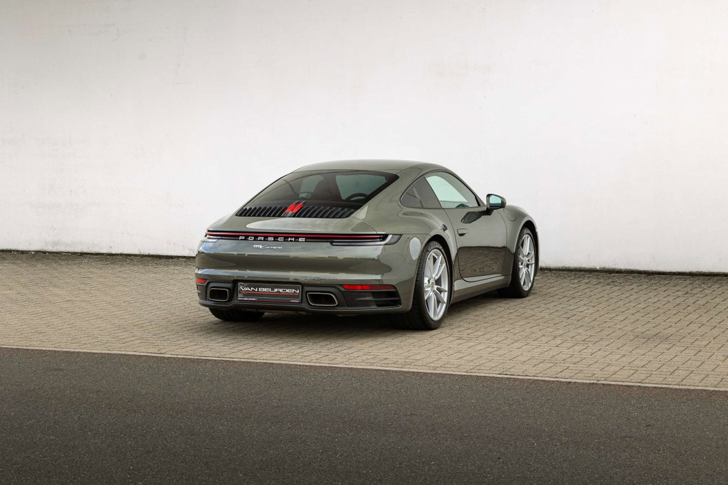 Porsche 992 Carrera