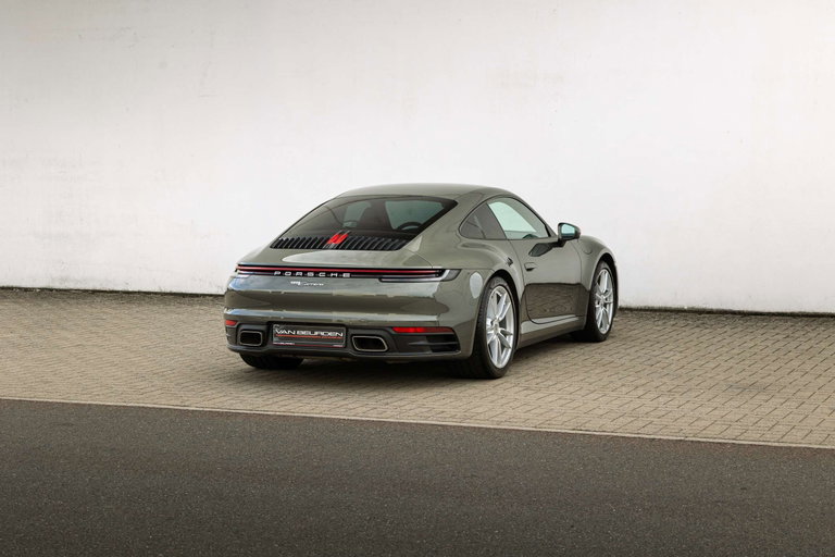 Porsche 992 Carrera