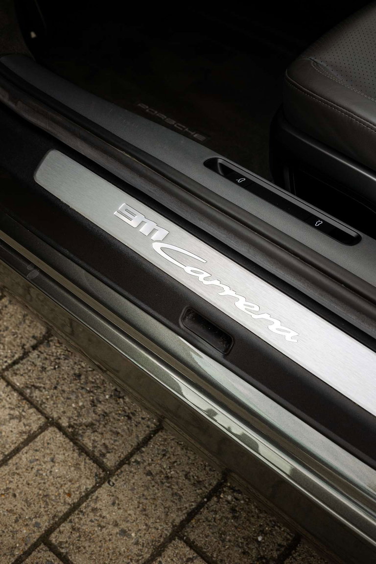 Porsche 992 Carrera