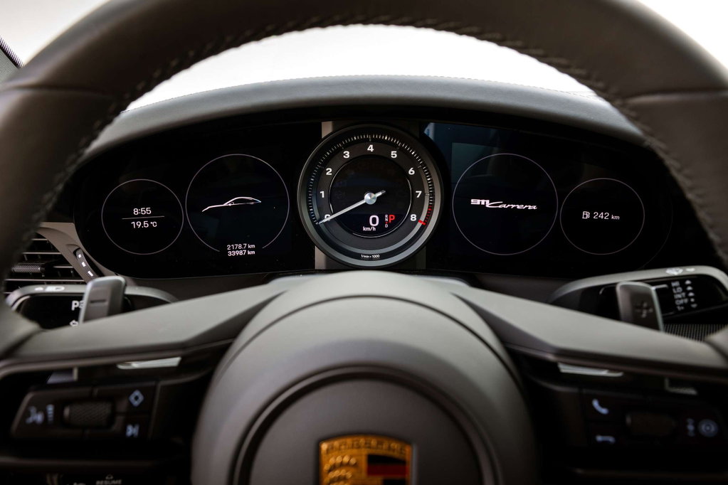 Porsche 992 Carrera