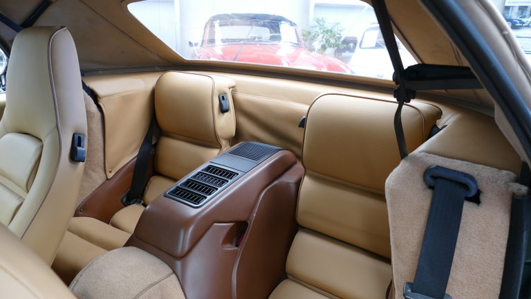 Porsche 928 S4