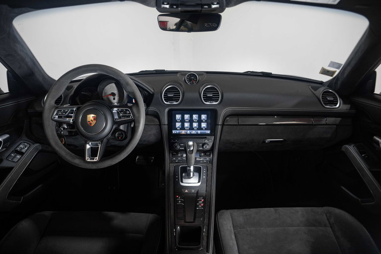 Porsche 718 Cayman GTS