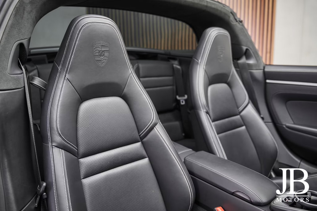 Porsche 992 Targa 4